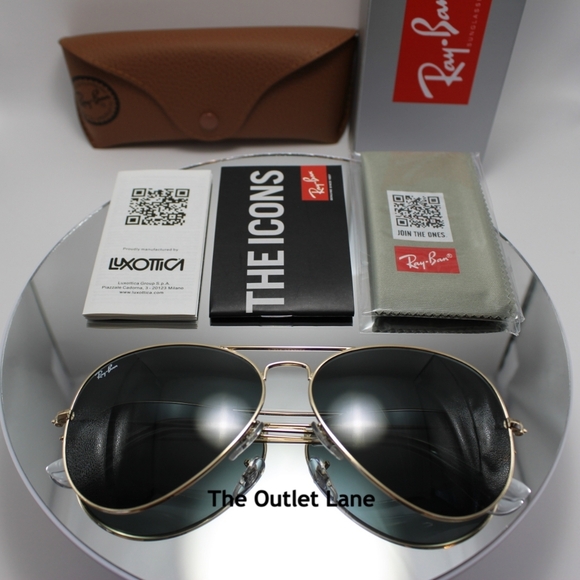 Model Display Ray-Ban Aviator Black Lens Gold Frame RB3025 Classic - Picture 14 of 16